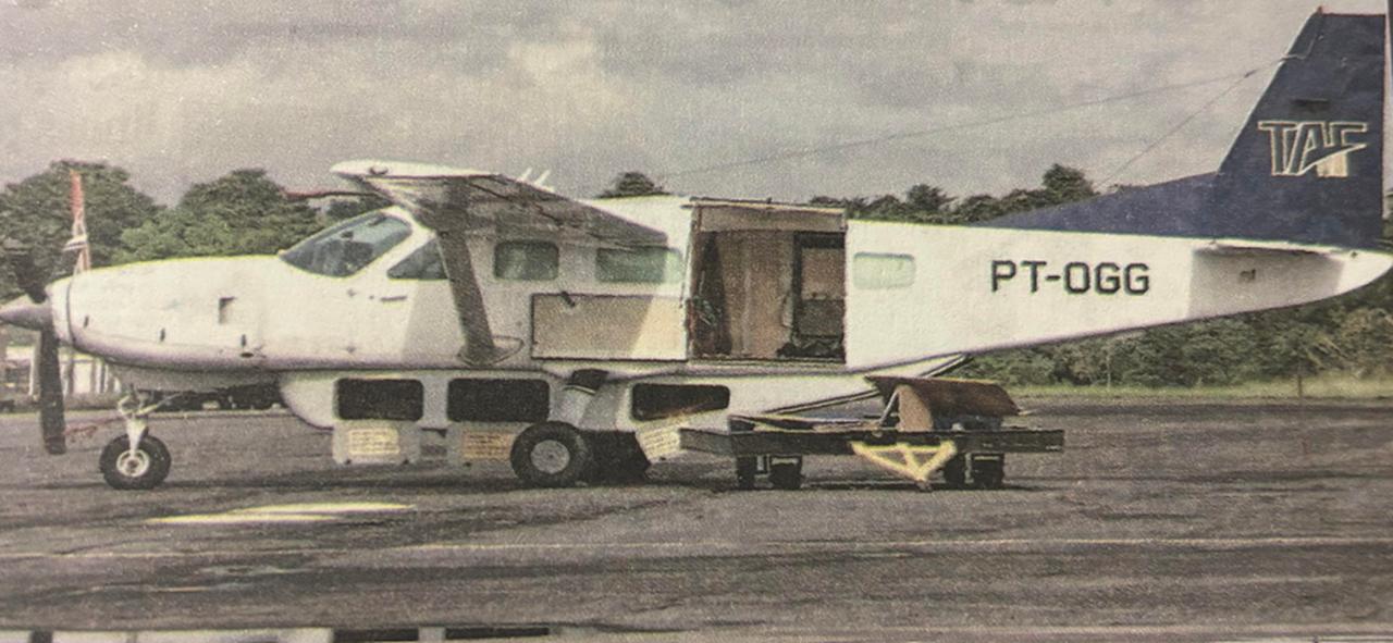 Cessna Caravan operado pela TAF entre 1995 e 2000 (Obra de Alfredo Cavalcante)