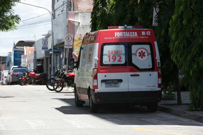 Falta de equipes faz com que menos ambulâncias circulem por Fortaleza
