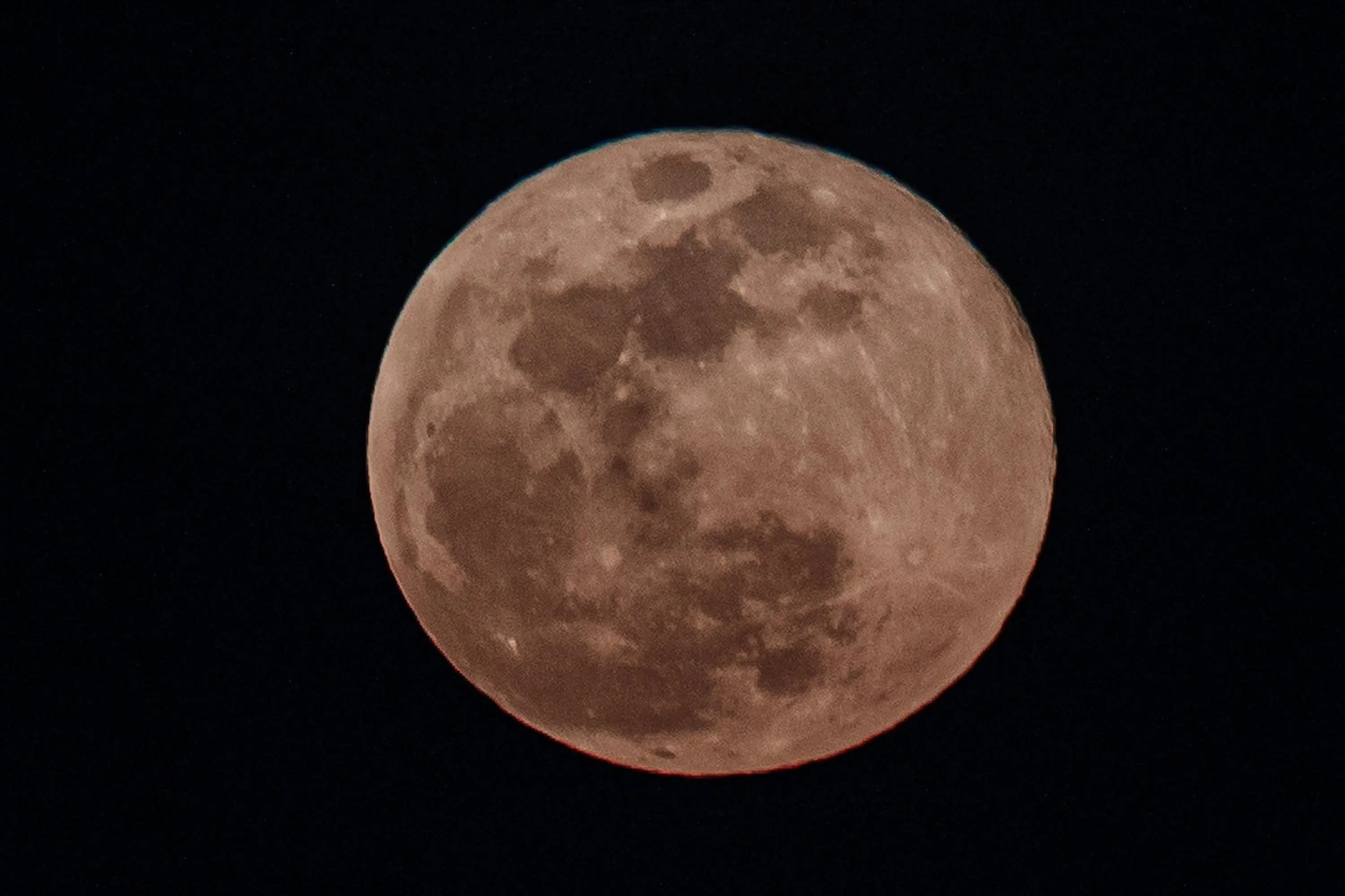 Última Lua Cheia do ano poderá ser contemplada
