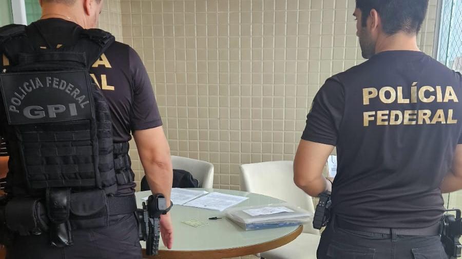 Mandados de prisão e de busca e apreensão foram cumpridos pela Polícia Federal em Fortaleza