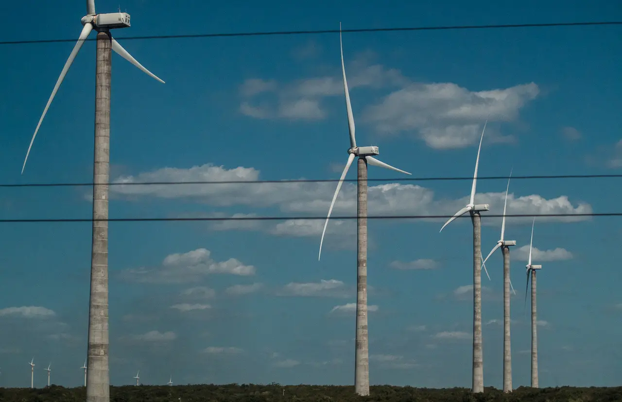 foto de turina de energia eólica