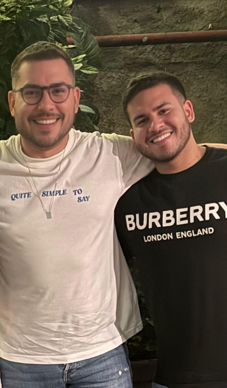 Foto de casal que relatou homofobia no Terras Alphaville Ceará