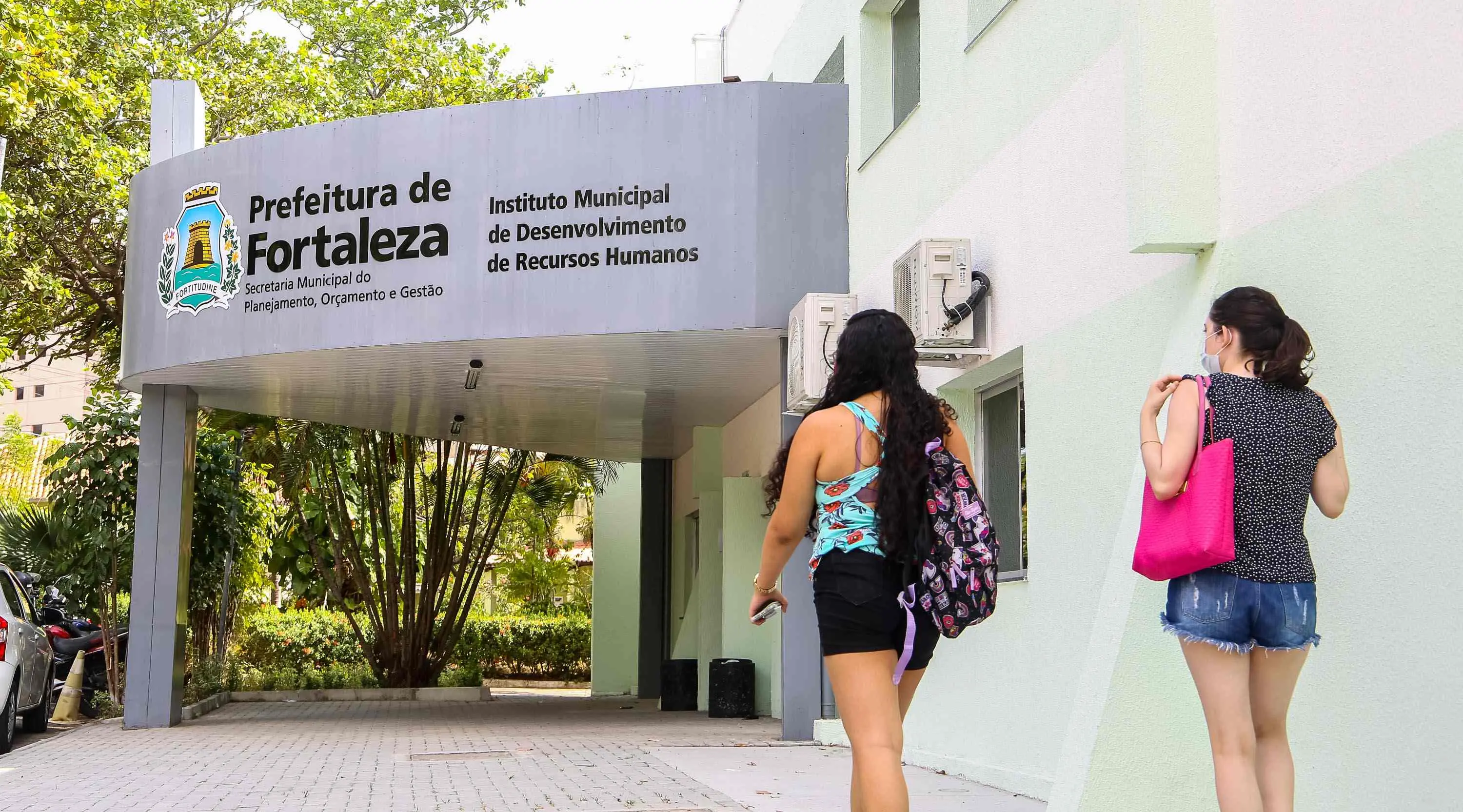 Imparh oferece 1.092 vagas para cursos de línguas estrangeiras em Fortaleza; saiba como participar