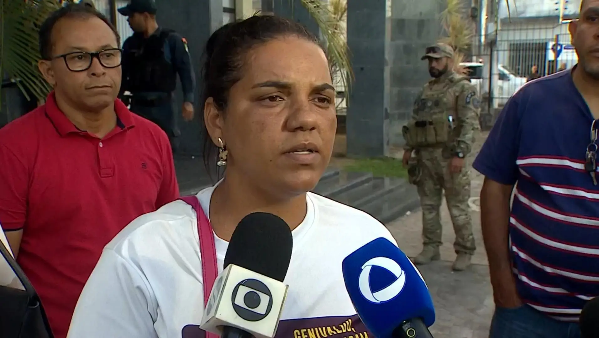 Mulher de vítima comentou sentenças na saída do Fórum Ministro Heitor de Souza