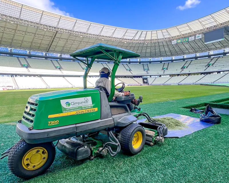 Sesporte inicia recuperação do gramado da Arena Castelão para 2025.