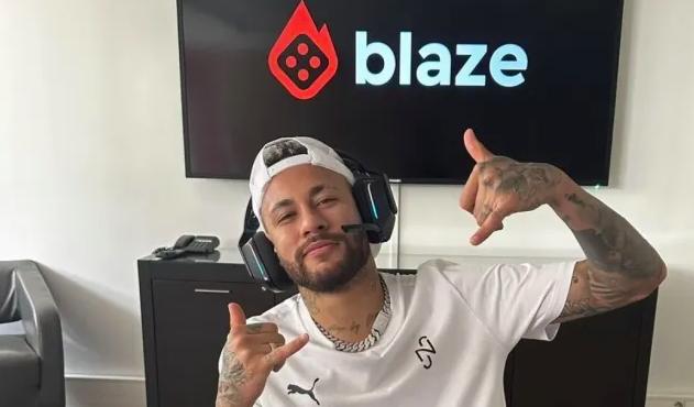 O representante da ação acusa a publicidade do craque de ser enganosa