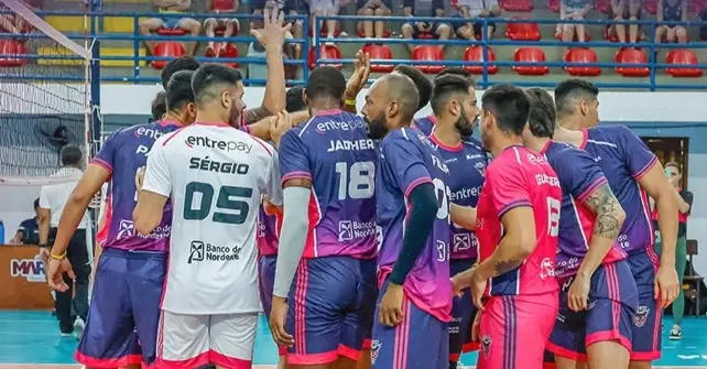 imagem mostra jogadores