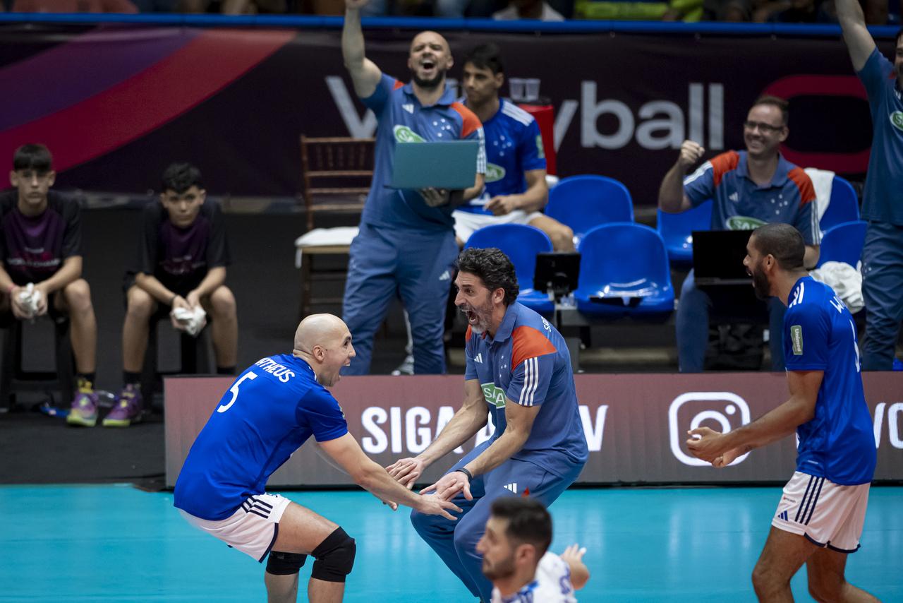 Cruzeiro Derrota O Trentino Na Final E Conquista O 5º Título Do Mundial ...