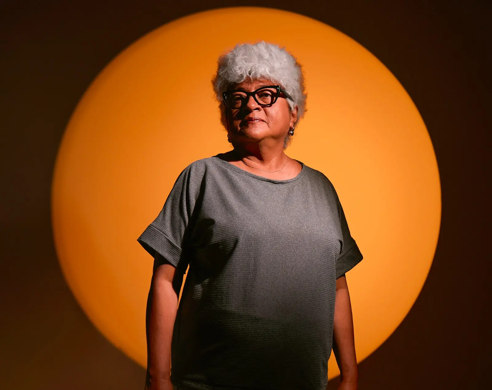 Ana Marlene interpreta monólogo inspirado na vida da mochileira cearense Josefa Feitosa