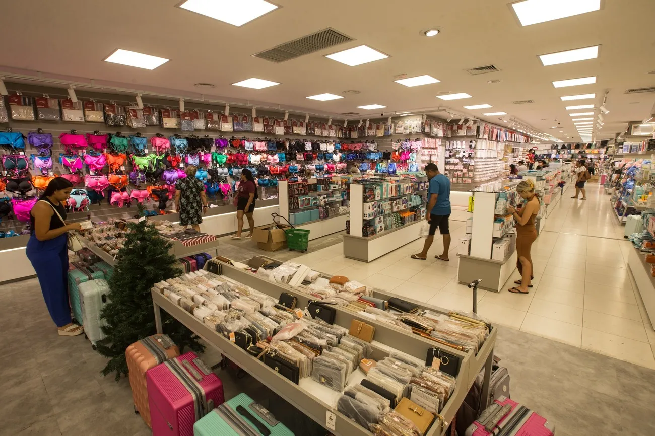 A.M. Presentes vende mix de produtos que vão de lingeries a artigos eletrônicos portáteis, como ventiladores