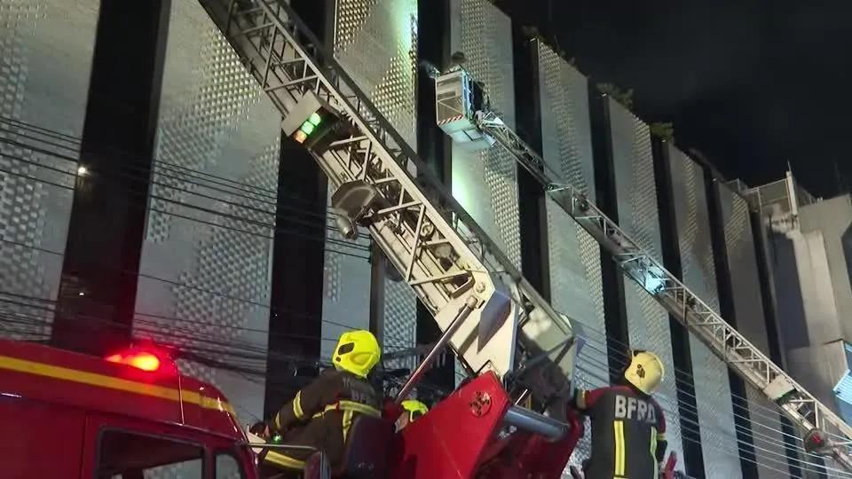 Estrutura do hotel ficou intacta e equipamento de prevenção de incêndios estava em dia