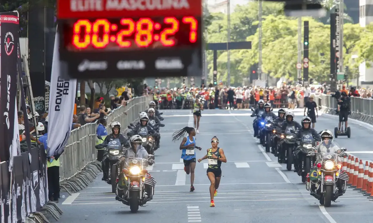 Os atletas de alto rendimento também concordam que o calor foi a principal dificuldade para completar a corrida
