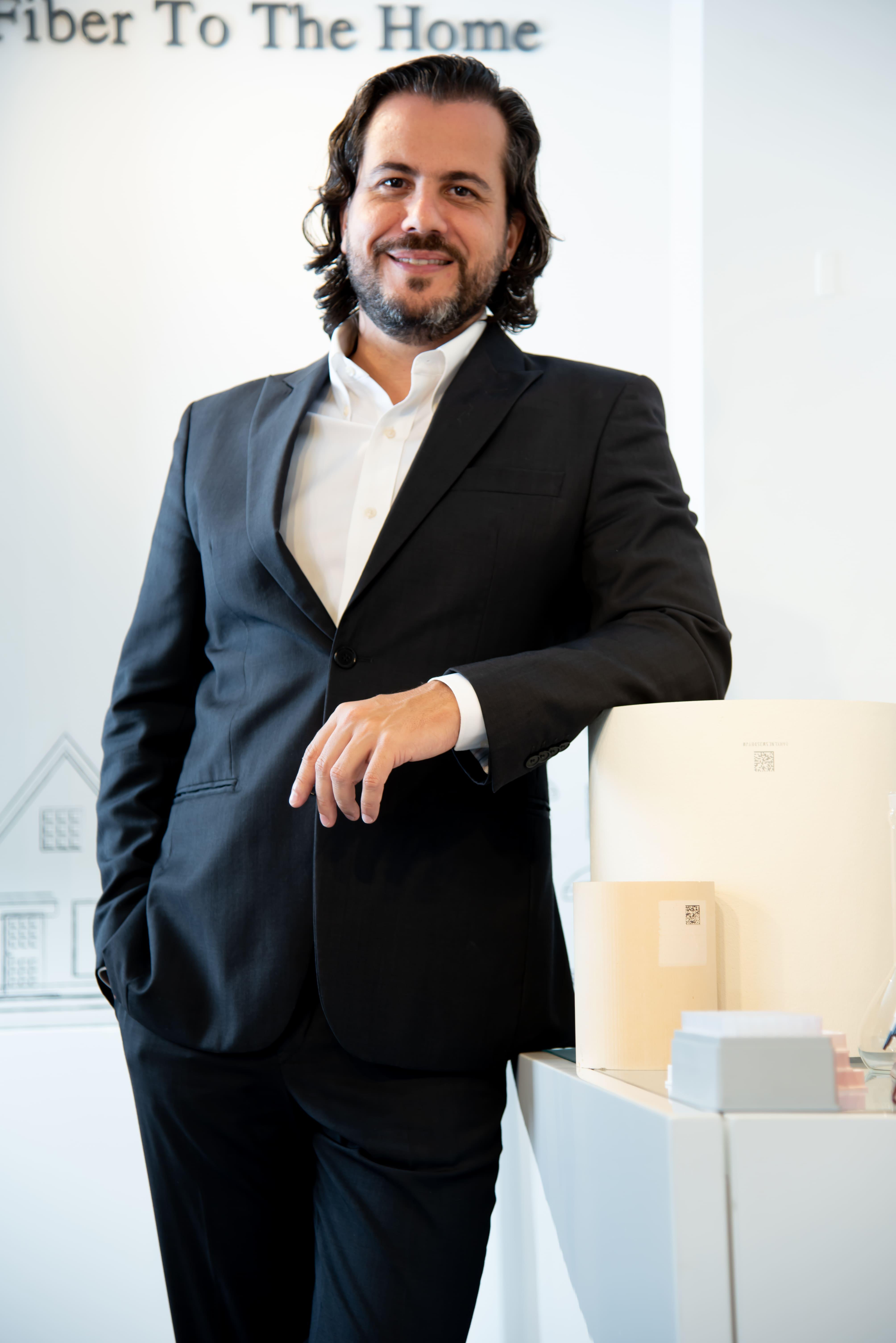 Flávio Guimarães é presidente da Corning