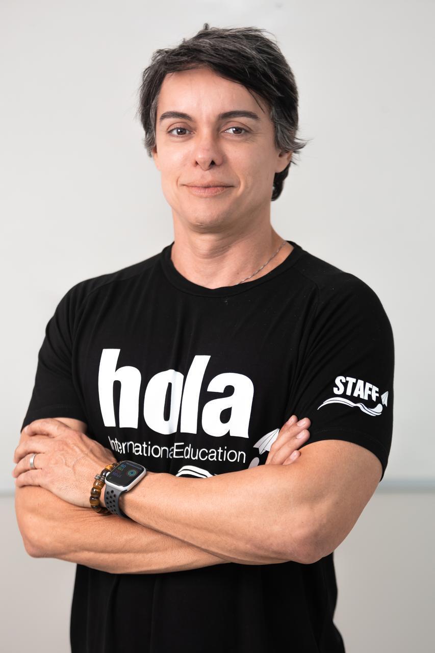 Wellington Oliveira é cofundador da Hola International, agência cearense de intercâmbios