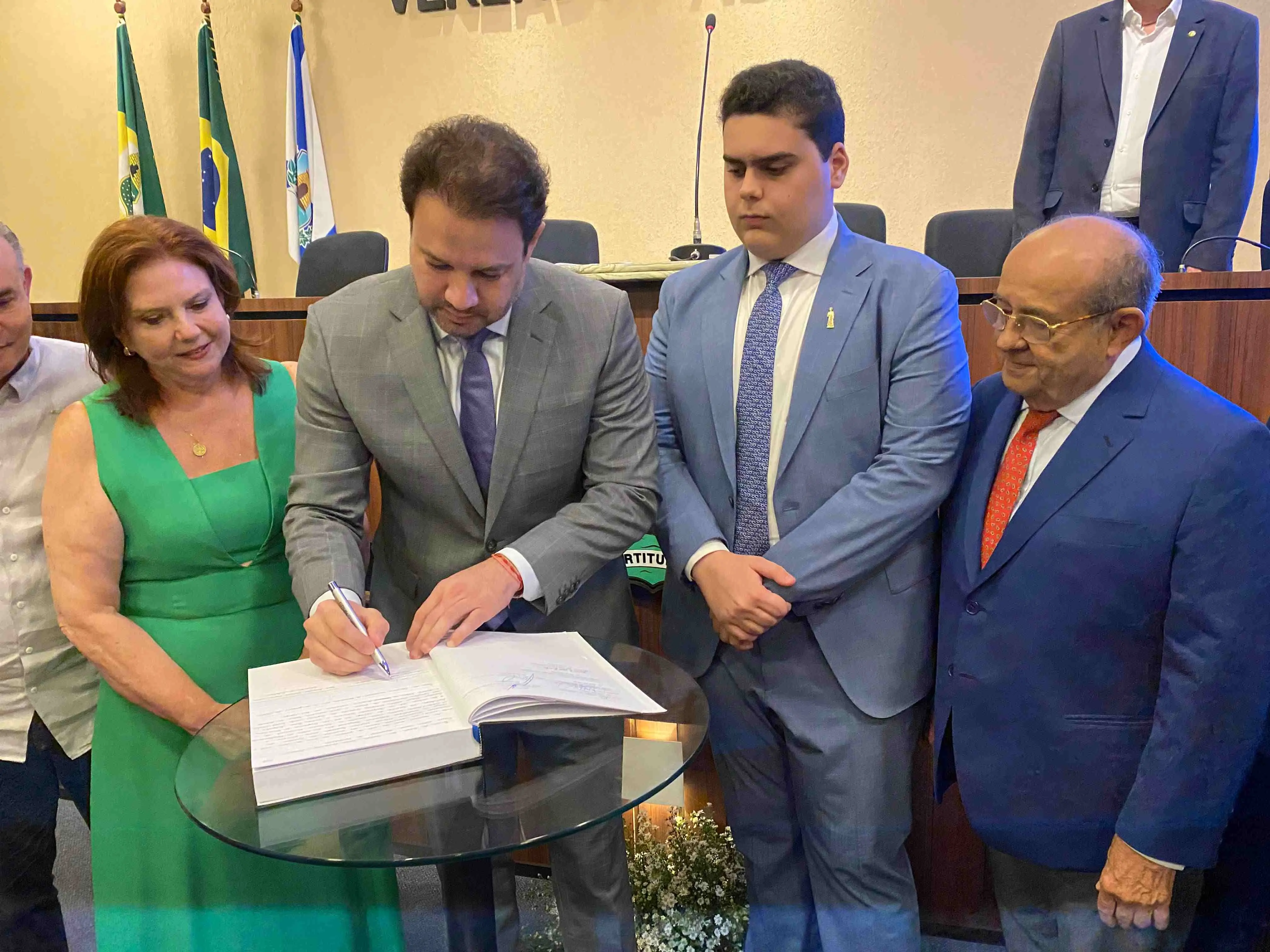 Renê Pessoa foi um dos novos vereadores empossados nesta sexta-feira (3)