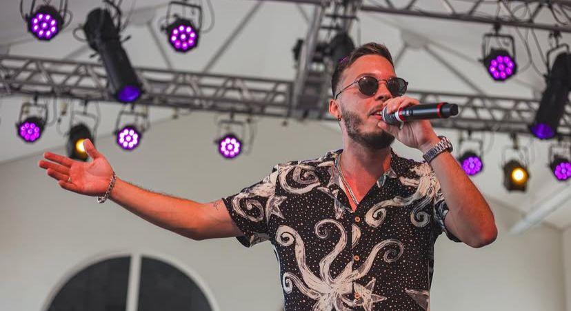 Belinho se apresenta na Estação das Artes