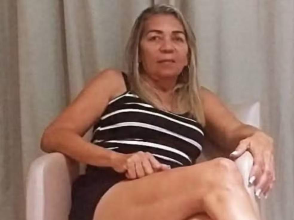 Professora sentada