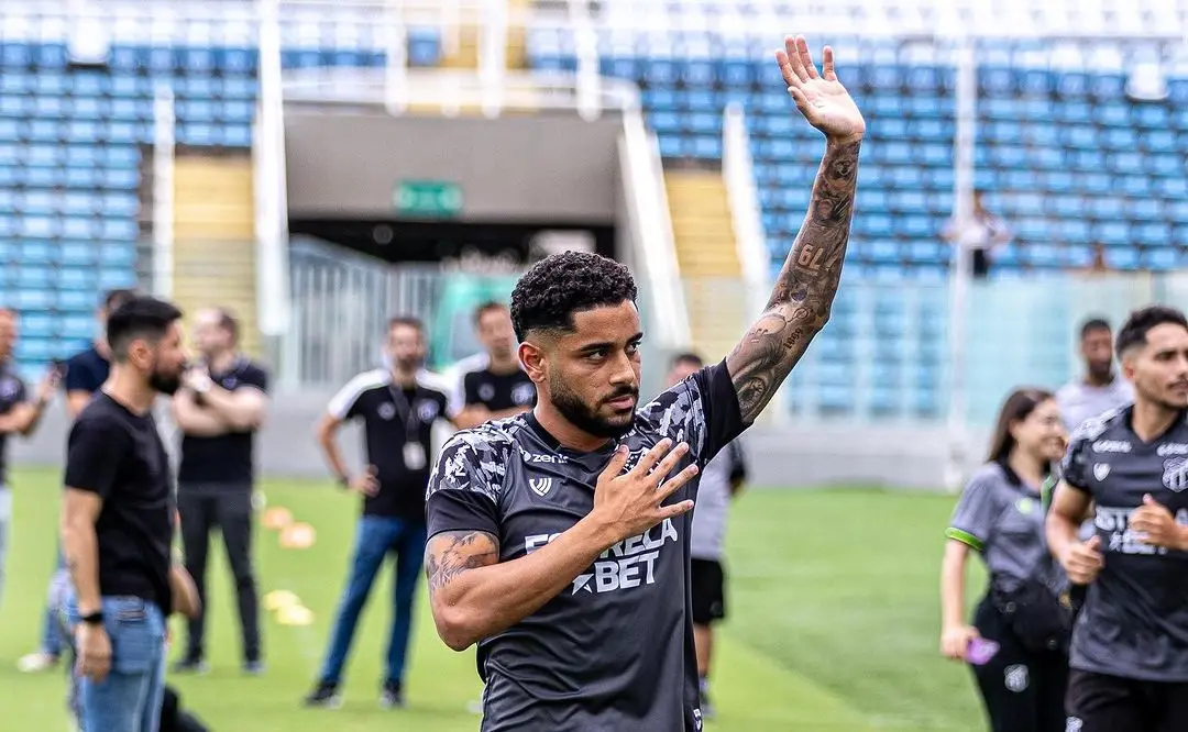 Imagem da notícia: Ceará ajusta documentos para anunciar Matheus Bahia