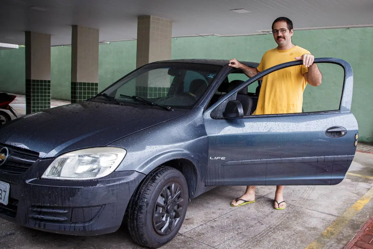 foto de carro no modelo celta usado