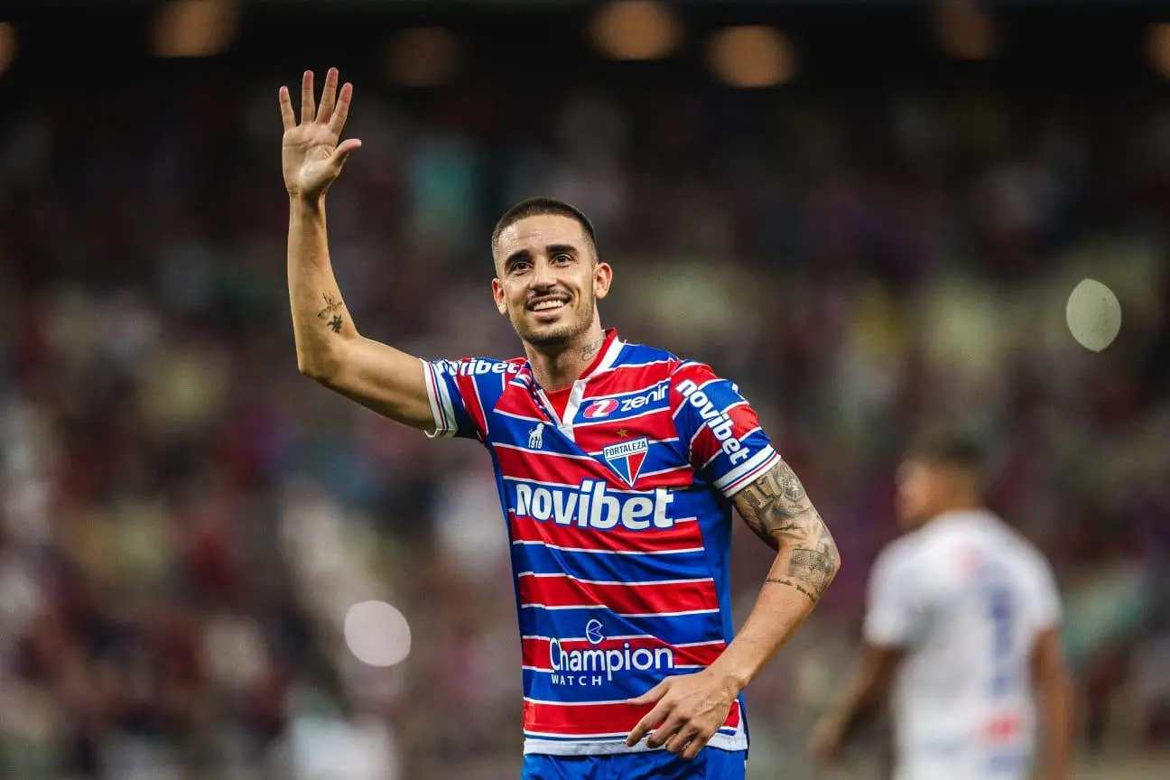 Thiago Galhardo em ação pelo Fortaleza