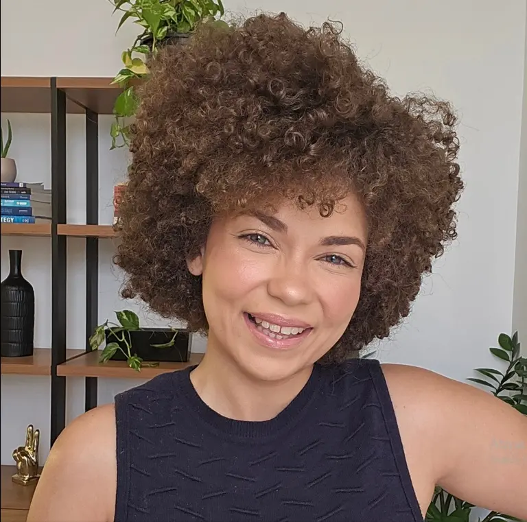 Coordenadora de Novos Negócios, do Instituto Atlântico