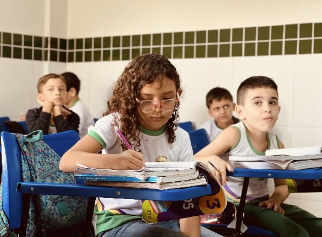 Contratados irão atuar no trabalho com alunos da Educação Infantil e do Ensino Fundamental