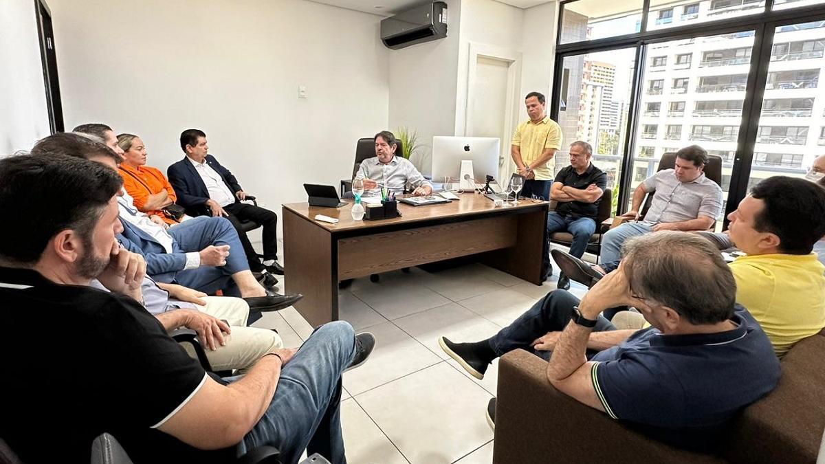 Cid Gomes e deputados de saída do PDT