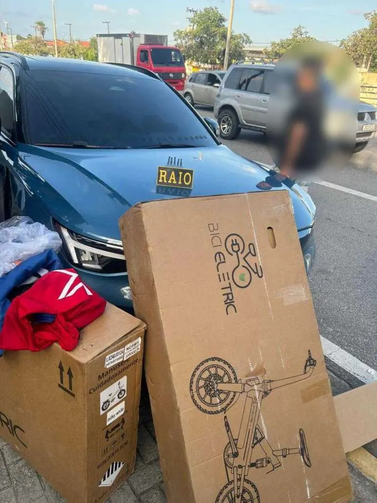 carro recuperado por policiais militares