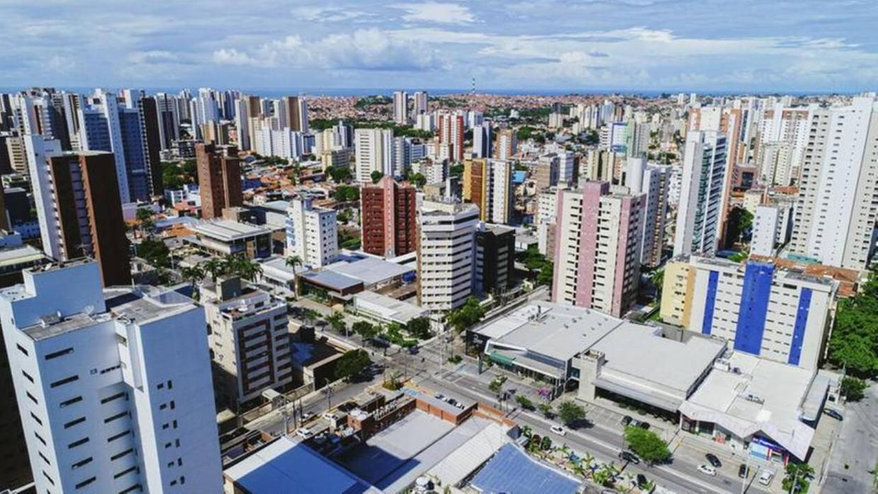 Vista aérea de imóveis em Fortaleza