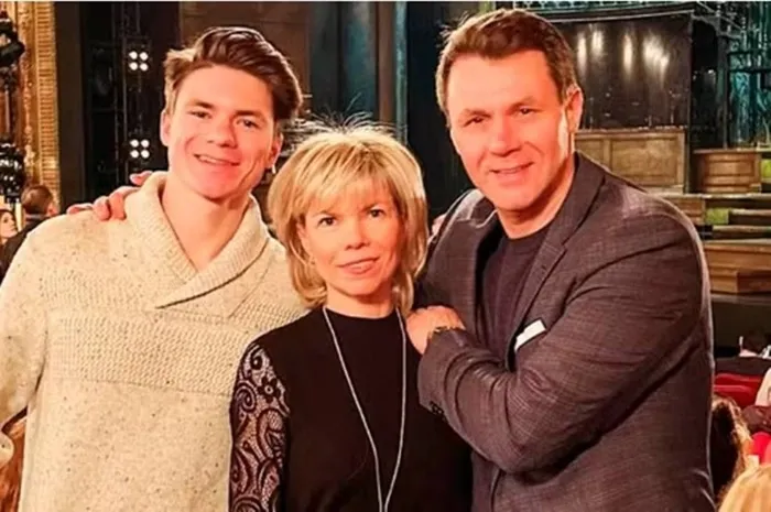 Maxim, Evgenia e Vadim se dedicavam juntos à patinação artística