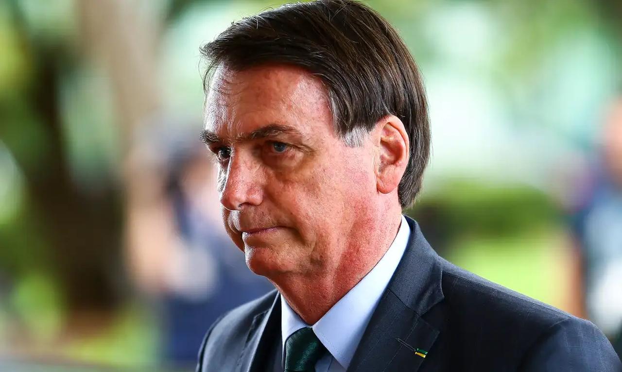 Bolsonaro alega que teve a conta no X hackeada mais uma vez