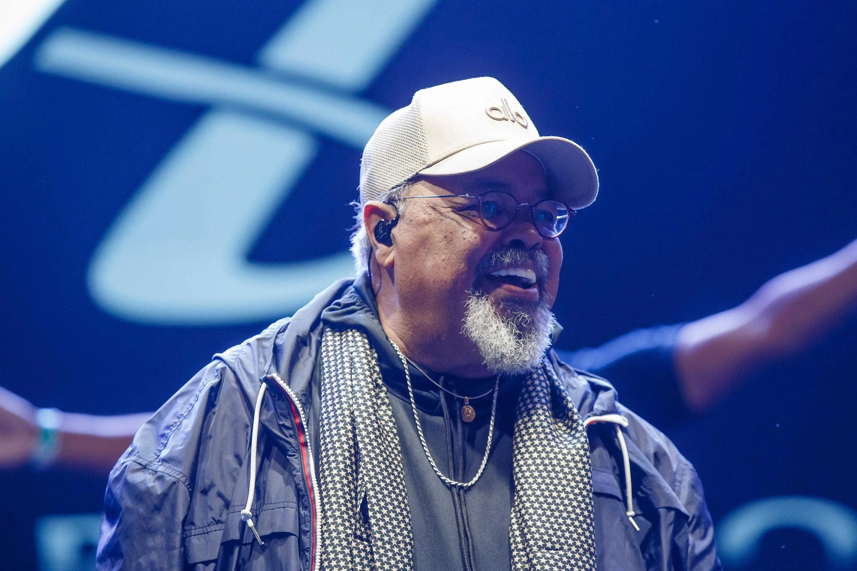 Jorge Aragão animou a noite do primeiro dia de Pré-Carnaval de Fortaleza