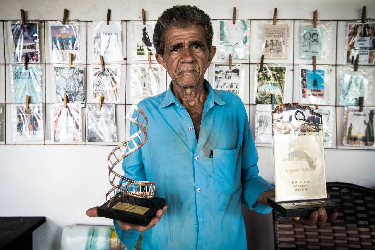 Josafá mostra prêmios já conquistados, como Festival de Jericoacoara e Cine Ceará