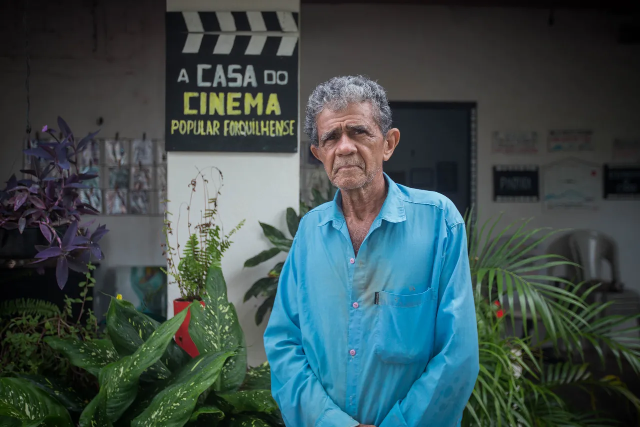Prestes a completar 65 anos, cineasta revela desejo de continuar fazendo arte
