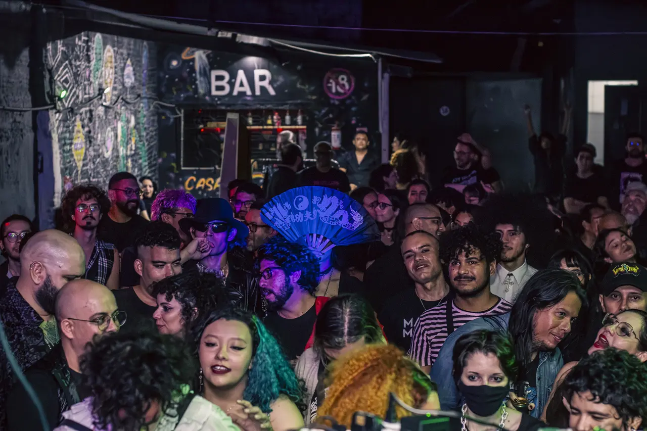 Público no Festival Gotham 2024, no Casarão Benfica