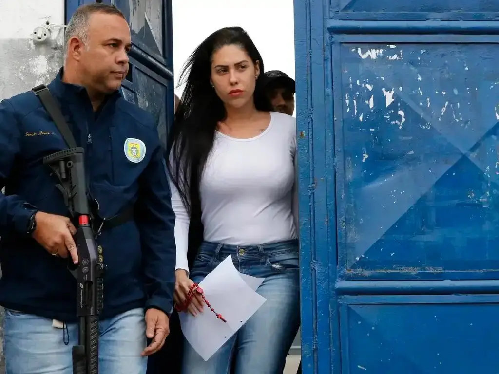 Imagem de Monique Medeiros está presa no Instituto Talavera Bruce, em Bangu, usada em matéria onde STF determina prisão preventiva, mãe de Henry Borel.