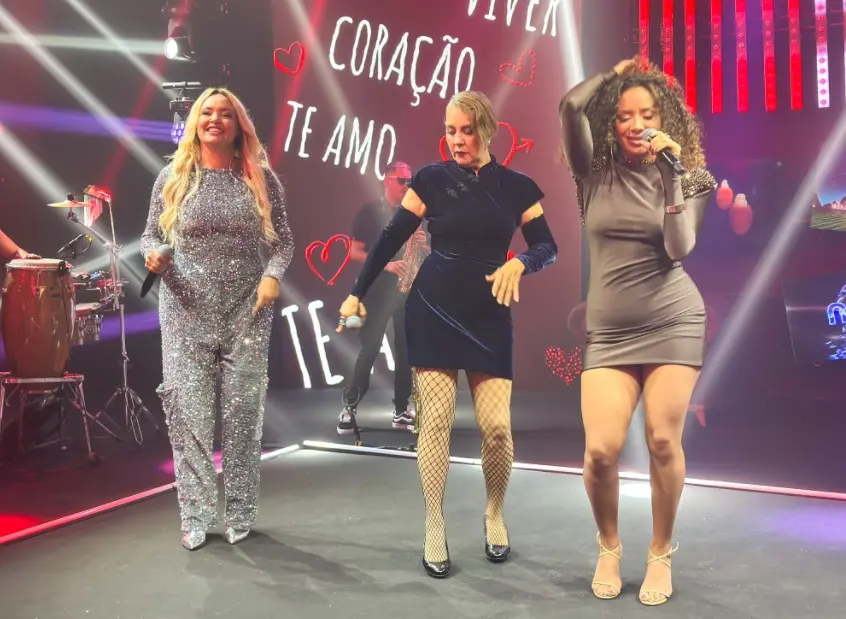 Bruna e Mika em feat com Kátia de Troia