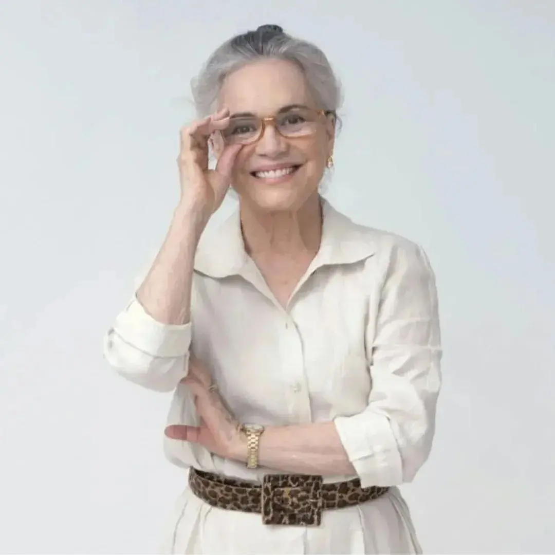 Regina Duarte agora investe na carreira de artista plástica