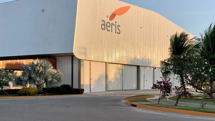Cearense Aeris, fabricante de pás eólicas no Porto do Pecém, enfrenta crise financeira