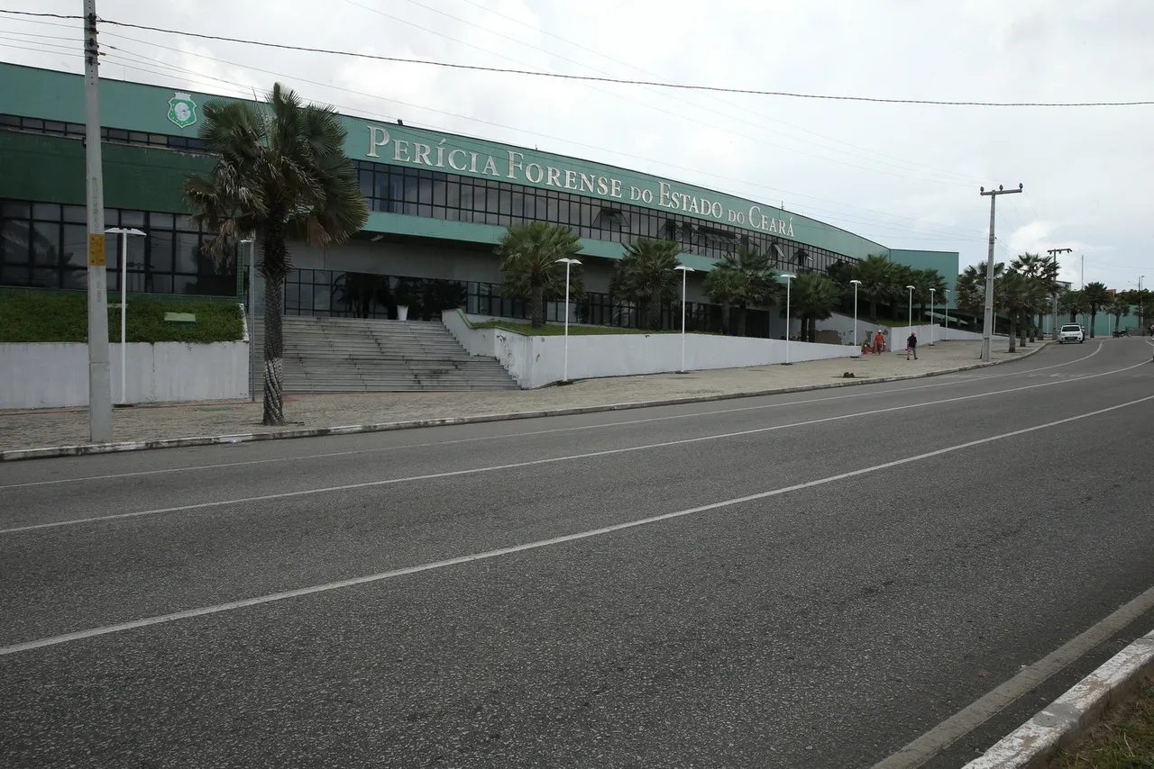 Fachada da Pefoce, na Avenida Leste-Oeste