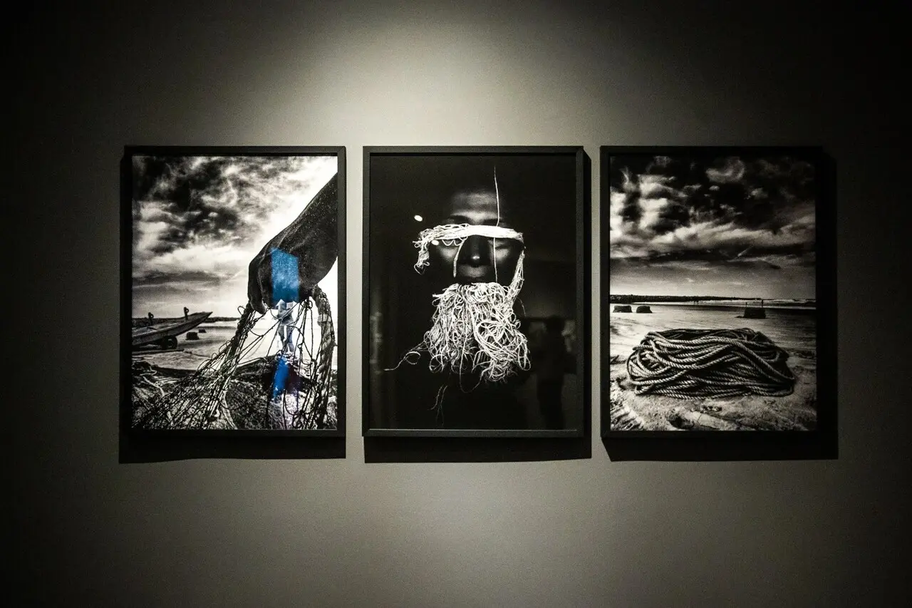 Exposição de Jane Batista evoca belezas e desafios do cotidiano no Titanzinho