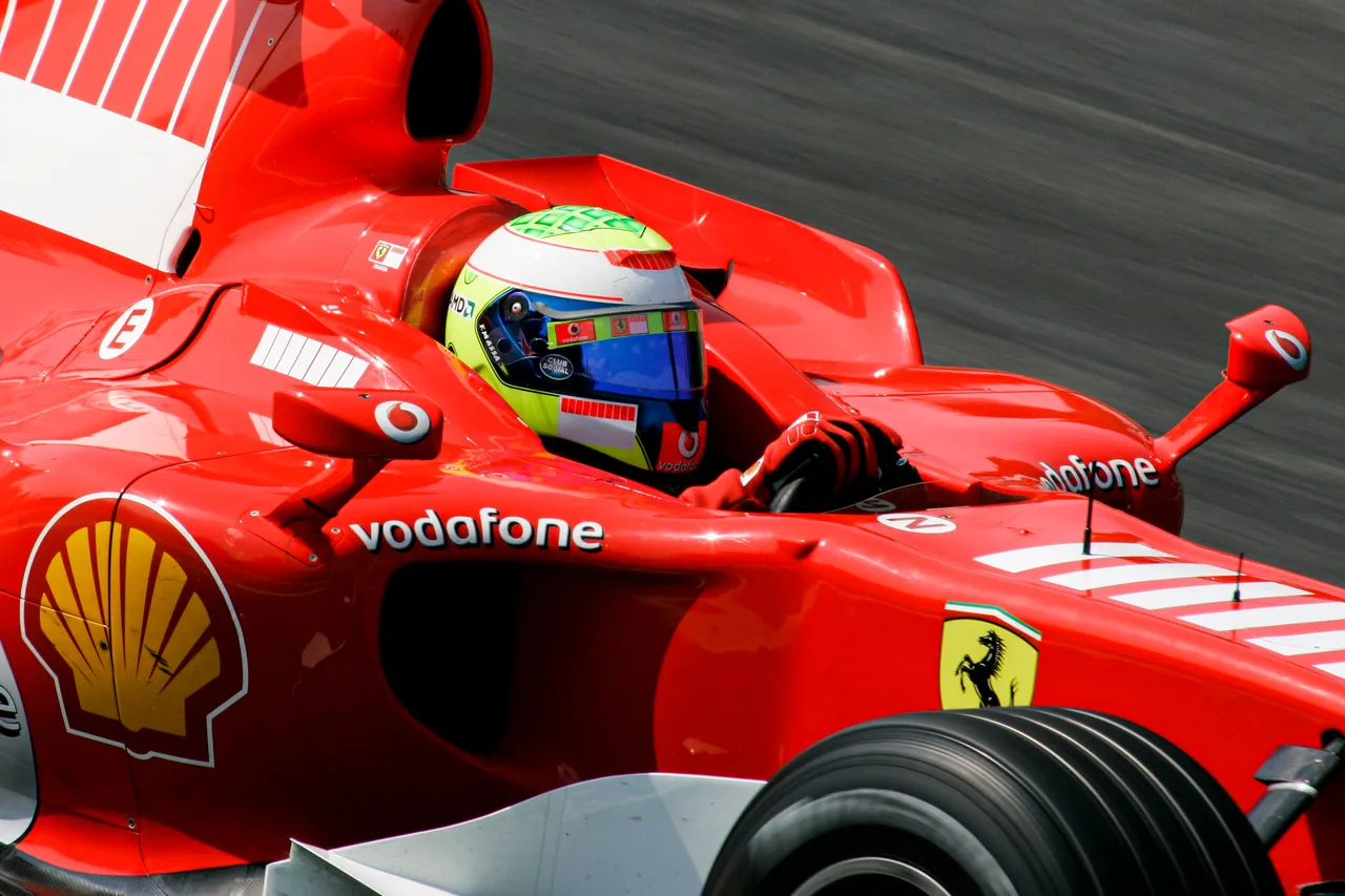 Felipe Massa disputou o título da temporada 2008 da F1 mas foi prejudicado pelo polêmico GP de Singapura