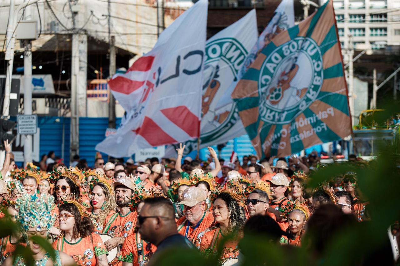 A partir de 2025, Unidos da Cachorra também se apresenta no Carnaval