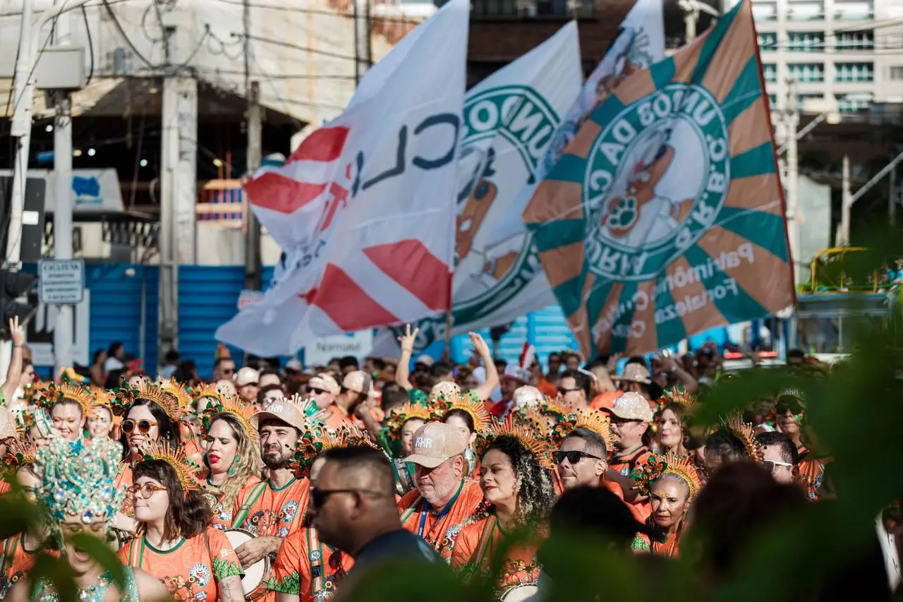 A partir de 2025, Unidos da Cachorra também se apresenta no Carnaval
