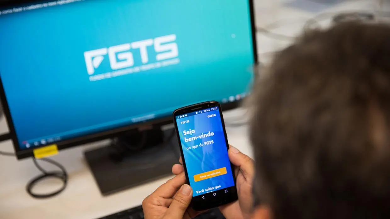 FGTS em celular