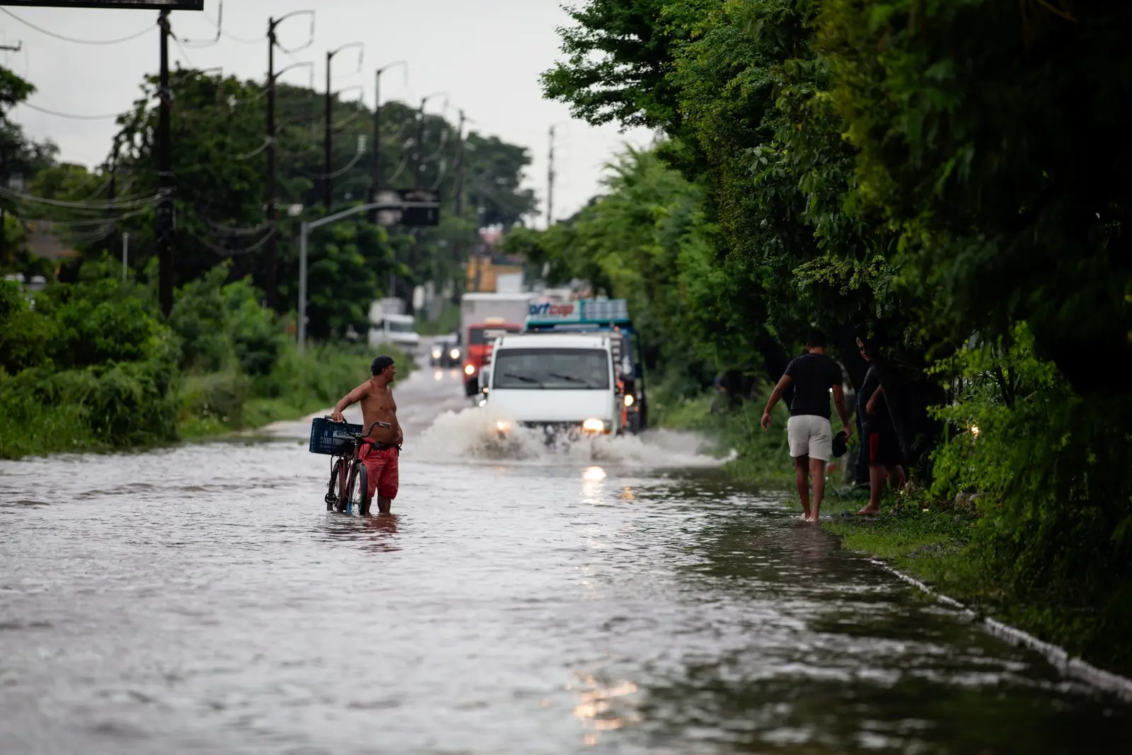 Rua alagada em Fortaleza