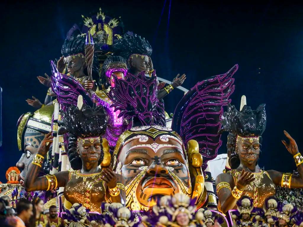 Desfile da Escolas do Grupo Especial no Sambódromo do Anhembi, escola de Samba Independente, em 2024