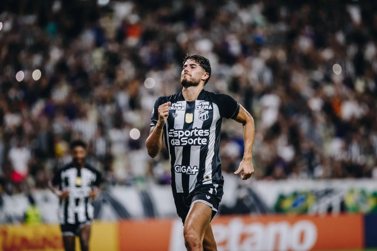 Pedro Raul entrou no 2º tempo e marcou um gol e deu uma assistência