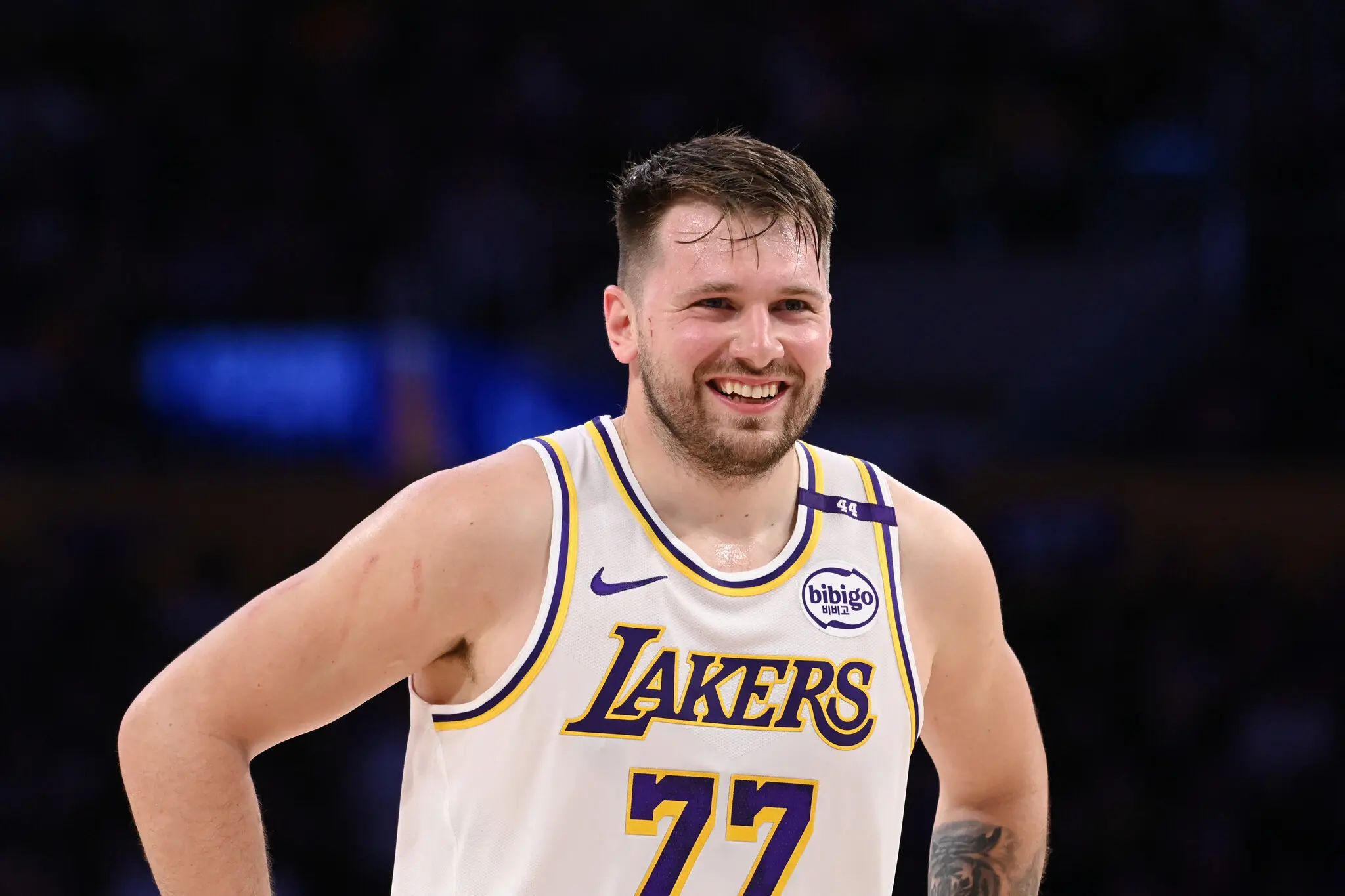 Foto de Luka Doncic que comandou o Lakers na vitória sobre o rival