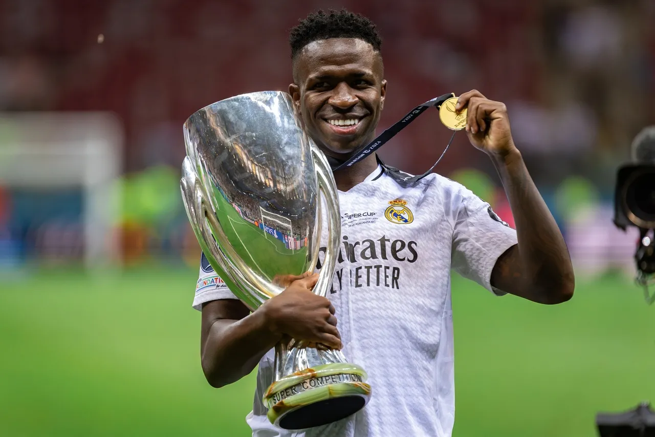 Vini é multicampeão pelo Real Madrid e o melhor do mundo pelo Fifa The Best 2024